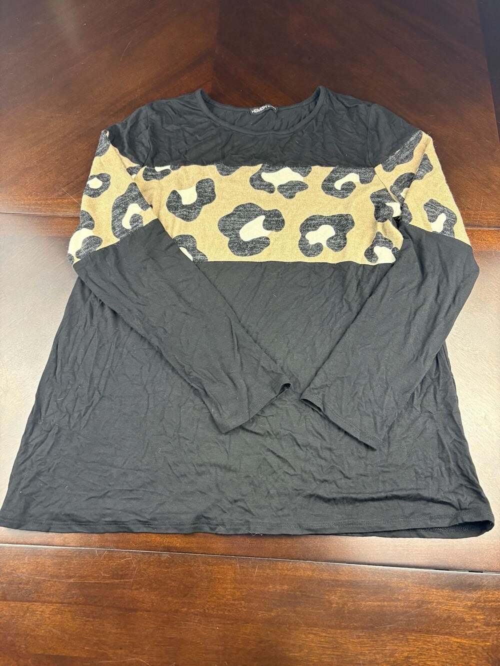 HEIMISH Women’s Medium Black Leopard Print Colorblock Long Sleeve Tunic Top